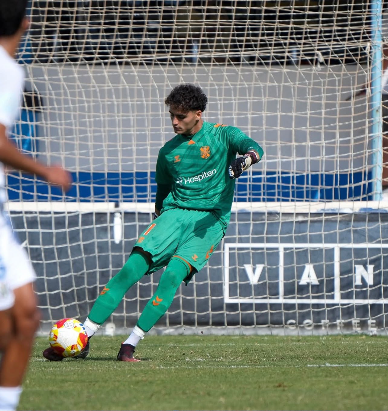 Sergio Aragoneses playing as a goalkeeper